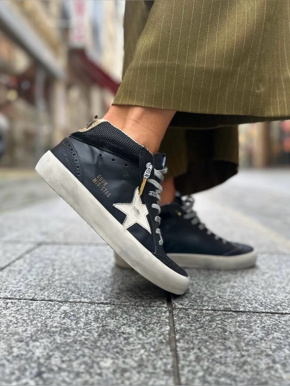 Golden Goose Mid Star Sneaker Black Leather/White Star/Gold sz 39 New in Box